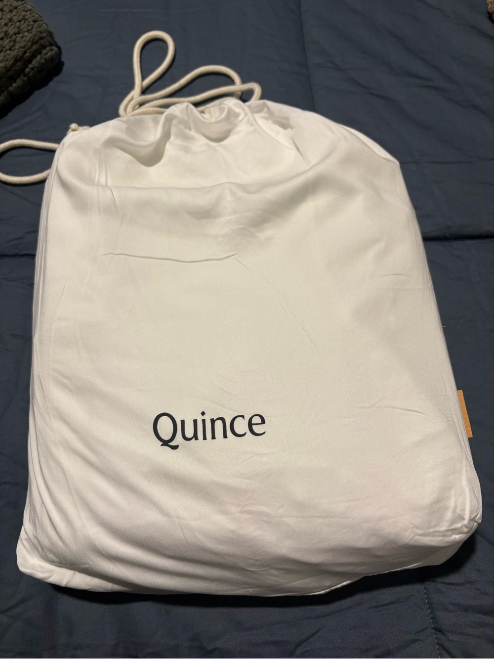 Quince White Bamboo sheet set - Logo Drawstring Bag Included